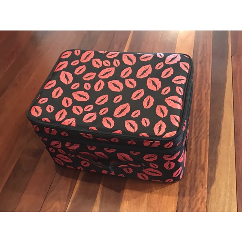 DEMO case - Lips Print RED